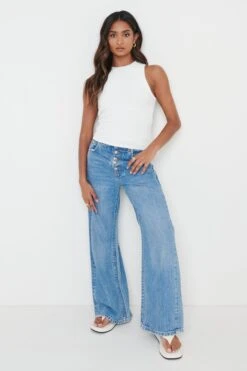 Billie Crochet Knit Top - Cream -Outlet Stylistae Store Billie Racer Crochet Tee Cream 437