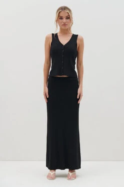 Casey Sleeveless Button Top - Black -Outlet Stylistae Store Casey Sleeveless Top Black 1694