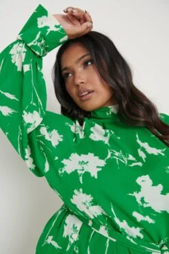 Hailee Printed Chiffon Dress - Green Floral 14 Hailee Printed Chiffon Dress - Green Floral -Outlet Stylistae Store Hailee Printed Dress Curve 1273