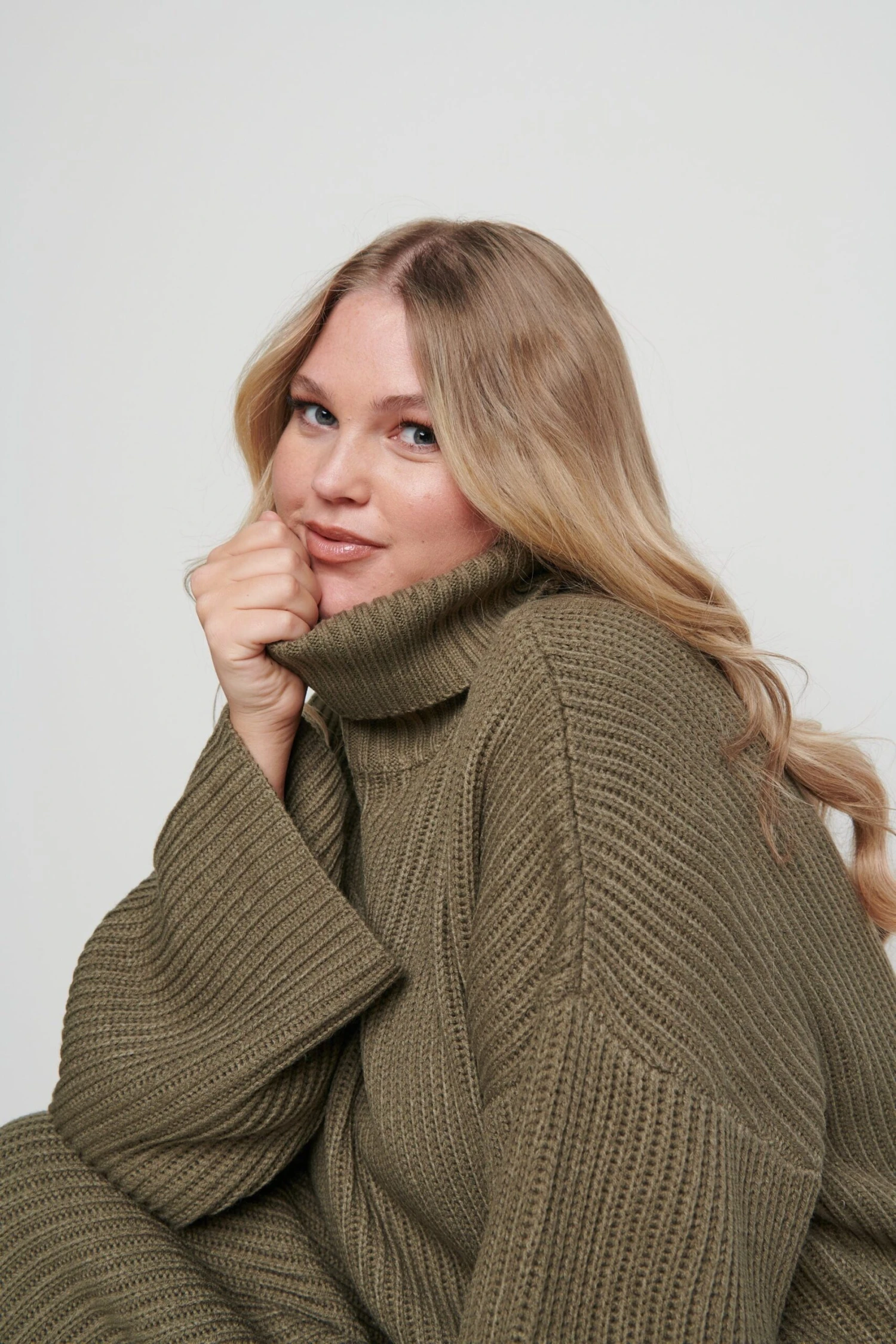 Hattie Ribbed Jumper Dress - Khaki 7 Hattie Ribbed Jumper Dress - Khaki - Image 7