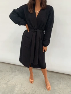 Arden Midi Tie Cardigan - Black -Outlet Stylistae Store IMG 7375 bf67c835 41ec 4fee 87c9 afbbacbf8078