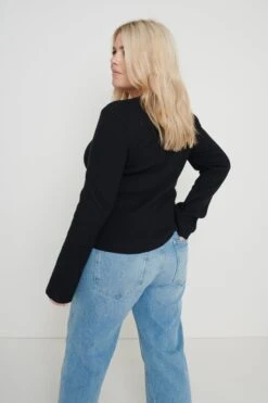 Jayla Long Sleeve Knit Top - Black -Outlet Stylistae Store Jayla Long Sleeve Top Black Curve 353