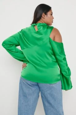 Jett Asymmetric Blouse - Emerald Green 19 Jett Asymmetric Blouse - Emerald Green -Outlet Stylistae Store Jett Blouse Green Curve 3028