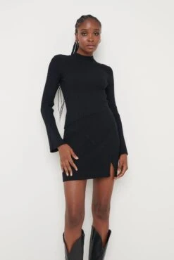 Lakelyn Backless High Neck Knit Top - Black -Outlet Stylistae Store Lakelyn Backless Knit Top Black 2040