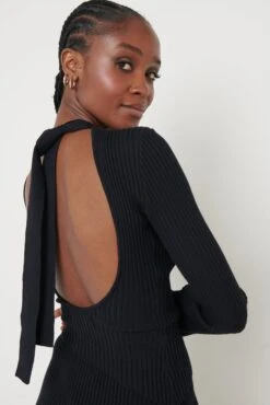 Lakelyn Backless High Neck Knit Top - Black -Outlet Stylistae Store Lakelyn Backless Knit Top Black 2055