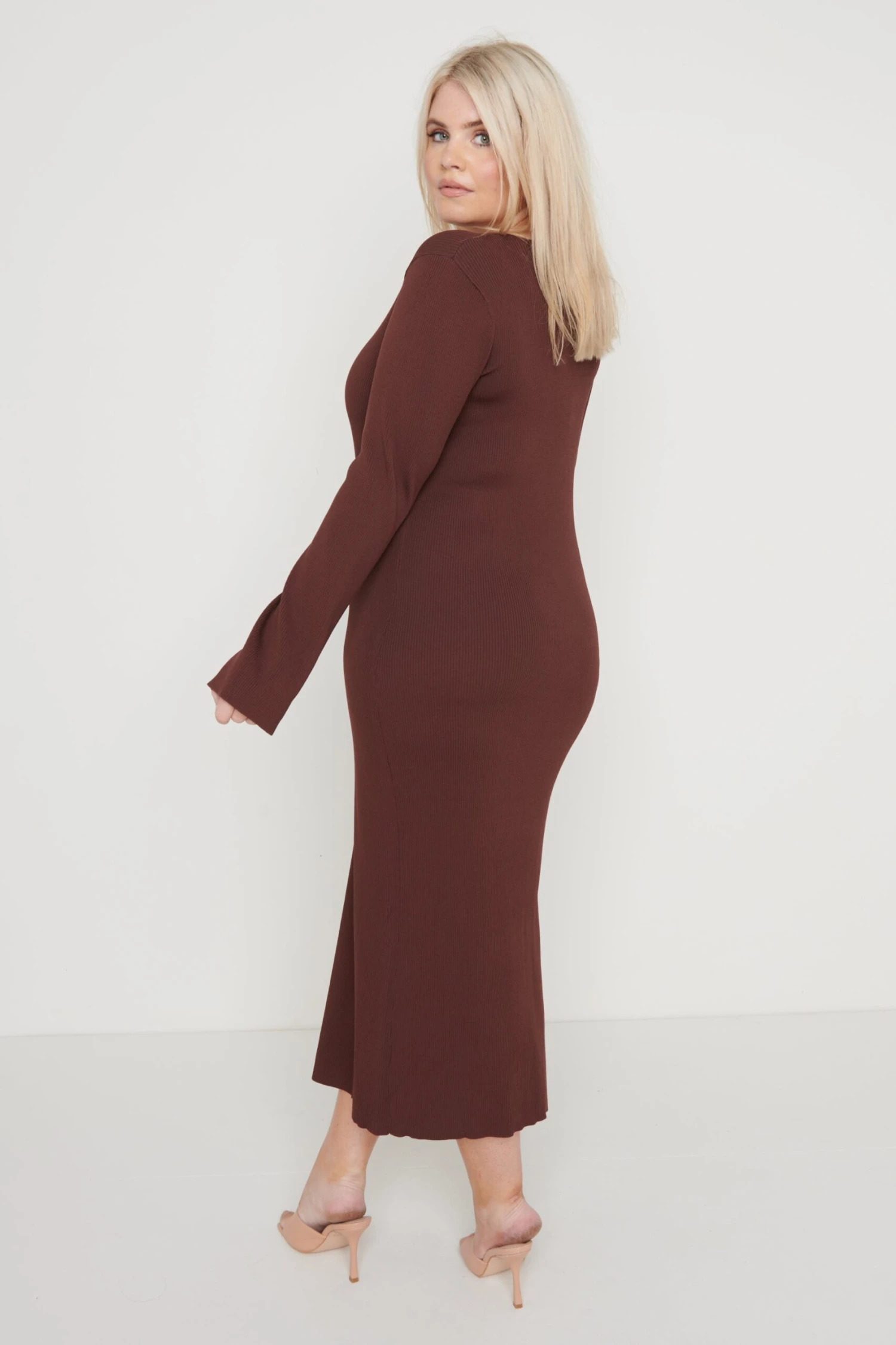 Lara Long Sleeve Dress- Brown 7 Lara Long Sleeve Dress- Brown - Image 7