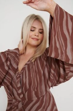 Louise Knot Drape Dress - Abstract Wave Espresso -Outlet Stylistae Store Louise Knot Drape Dress Espresso 823