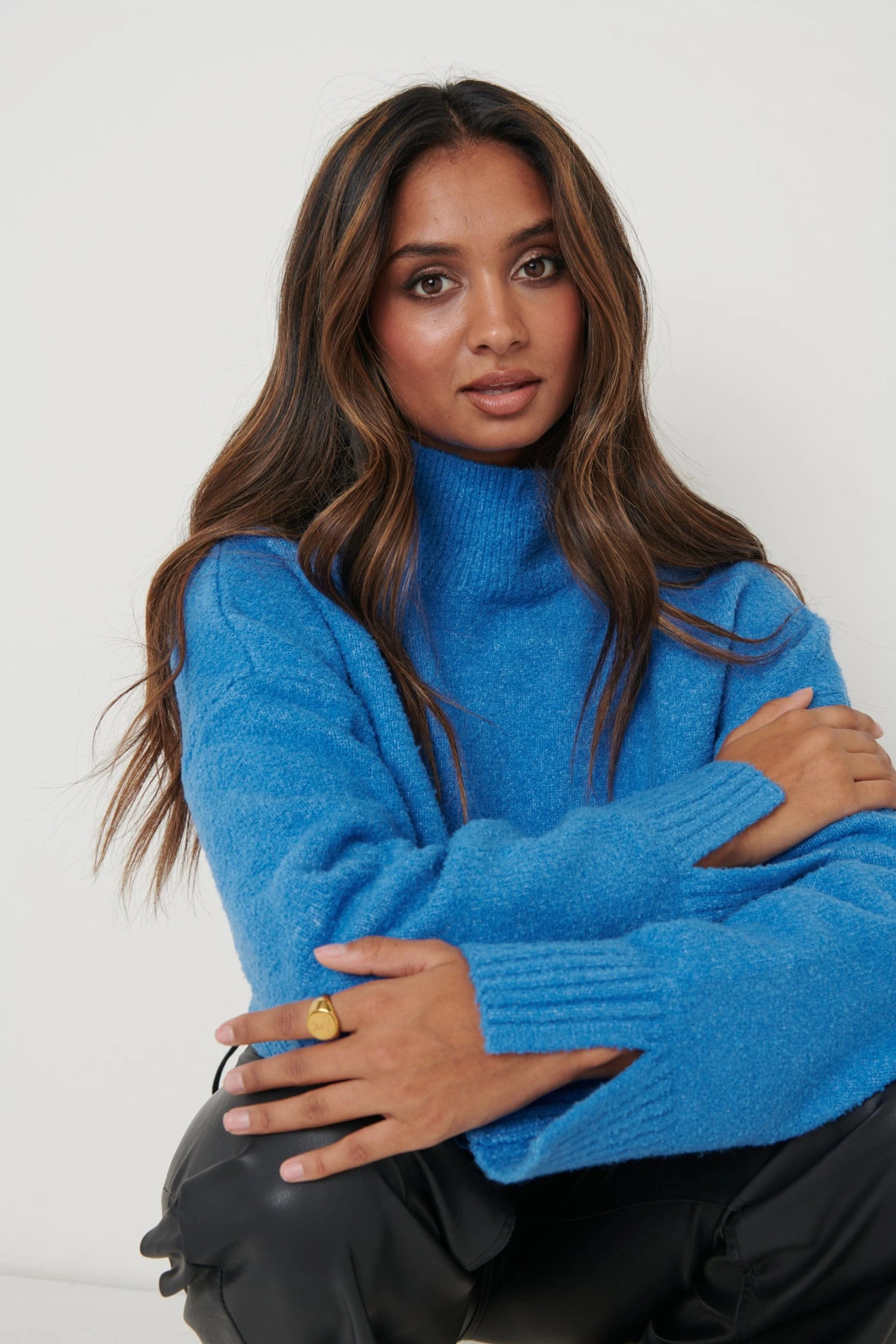 Millie Roll Neck Cropped Jumper - Blue 3 Millie Roll Neck Cropped Jumper - Blue - Image 3