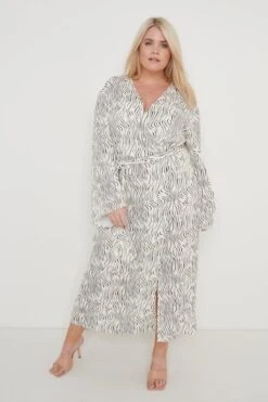 Roscoe Button Shirt Kimono Dress - Abstract Wave 15 Roscoe Button Shirt Kimono Dress - Abstract Wave -Outlet Stylistae Store Roscoe Dress Print 1985