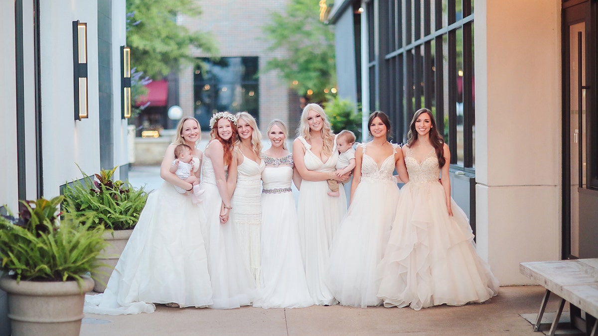 Outlet Stylistae Store -Outlet Stylistae Store Bonin Girls Wear Wedding Dresses in Houston Texas During Day